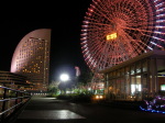 コスモクロック21と呼ばれる大観覧車の夜景